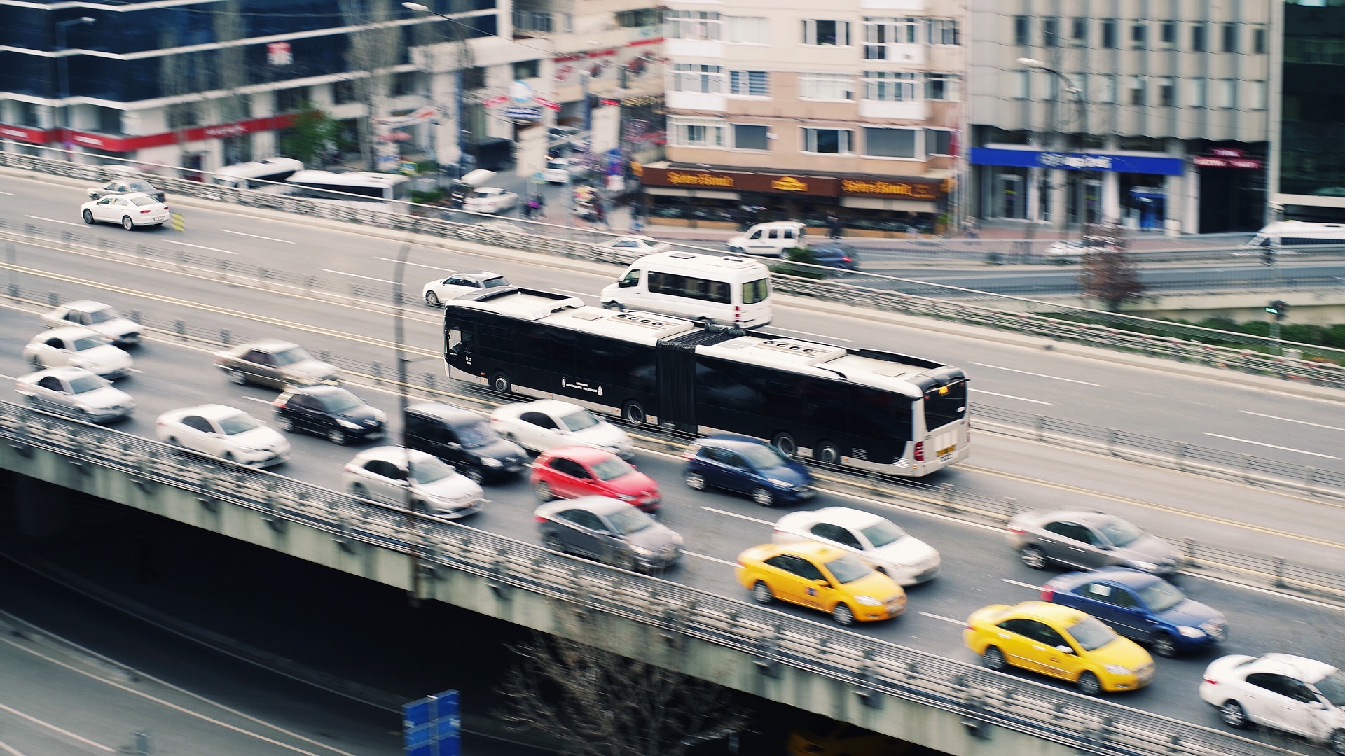 city-1284489_1920